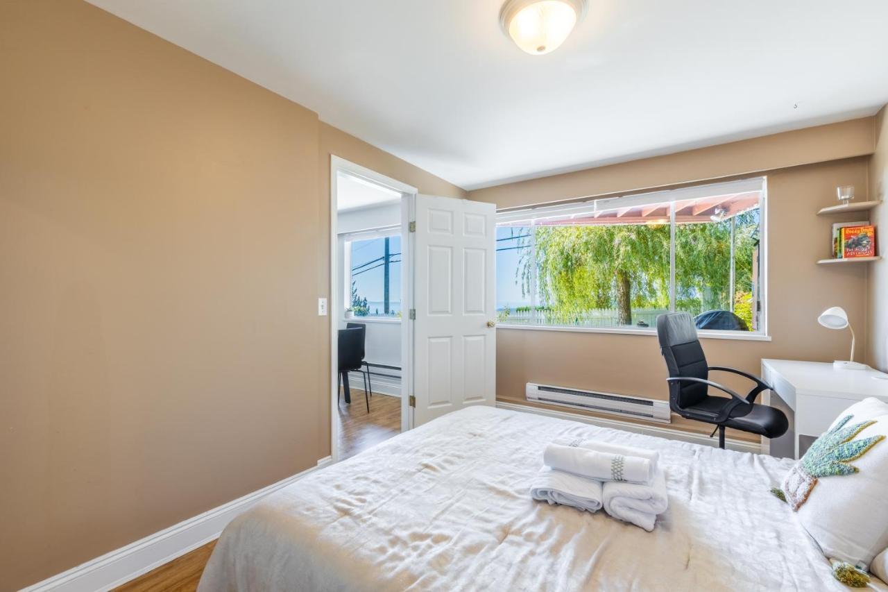 Two Bedroom With Amazing Ocean View North Vancouver Dış mekan fotoğraf